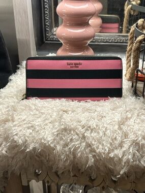 ✨Live Show Listing✨ kate spade